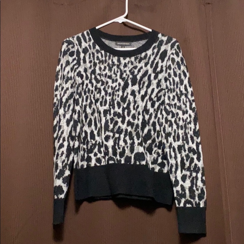 Banana Republic Grey/Black Leopard Sweater